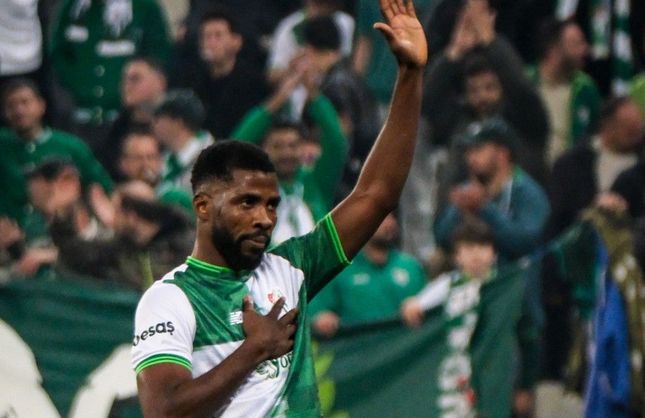 Kelechi Iheanacho’dan rekor sonrası gurur mesajı