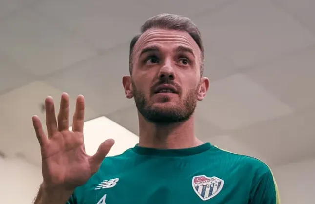Bursaspor'da Kaptan Ersoy konuştu: "En büyük hediye şampiyonluk"