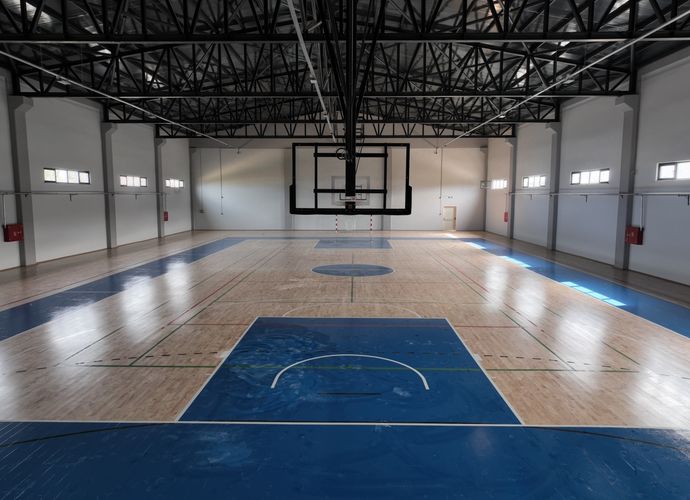 Gemlik Spor Salonu açılış için gün sayıyor