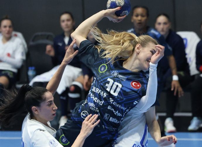 Büyükşehir Belediyespor play-off’ta kritik puan aldı