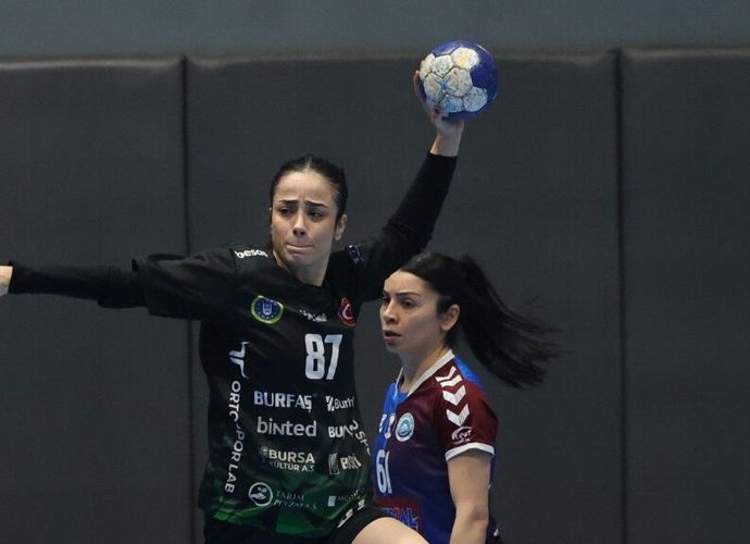 Bursa Büyükşehir hentbolda Ortahisar’ı devirdi