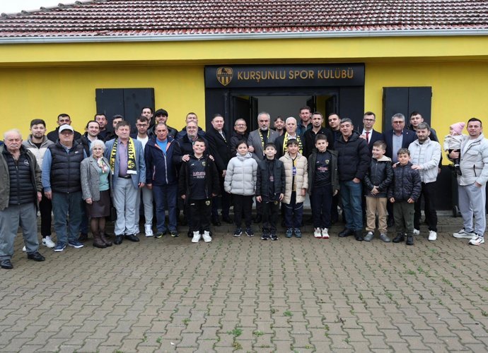 Mustafa Bozbey’den gençlere saha müjdesi