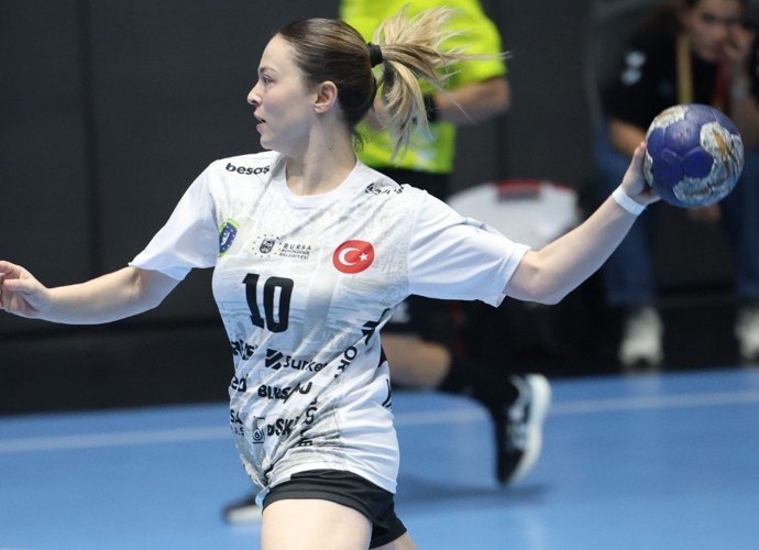 Bursa Büyükşehir Avrupa’da yarı finalde