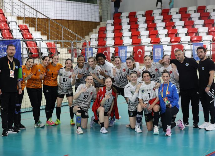 Şampiyon Bursa Büyükşehir Belediyespor