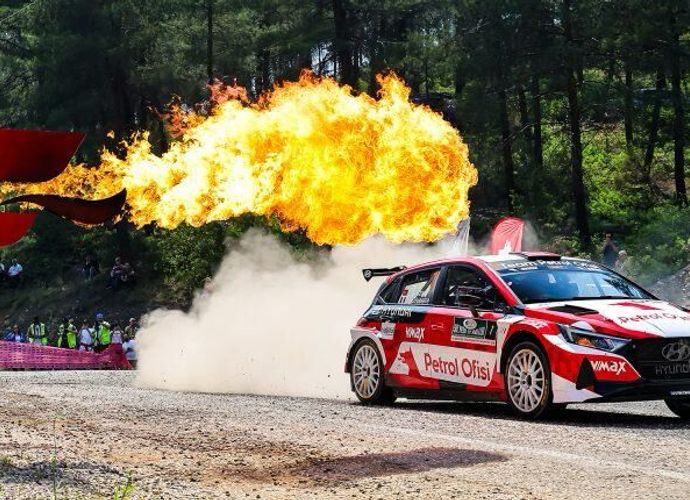 Osmangazi’de 50. Yeşil Bursa Rallisi nefes kesti