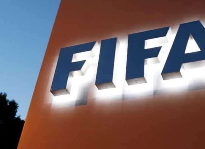 Bursaspor’un rakibine FIFA’dan darbe: Kayserispor’a transfer yasağı!