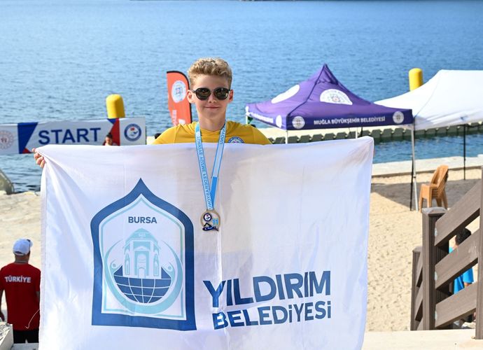 Yıldırımlı yüzücülerden tarihi başarı