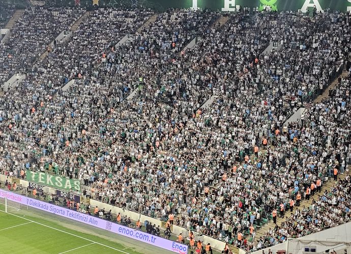 Bursaspor tribünleri 40 bini aştı