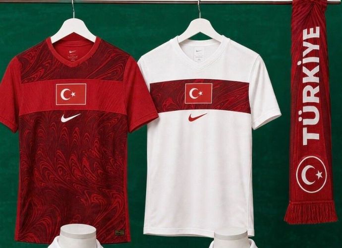 Milli Takım ürünleri Bursastore raflarında yerini alıyor