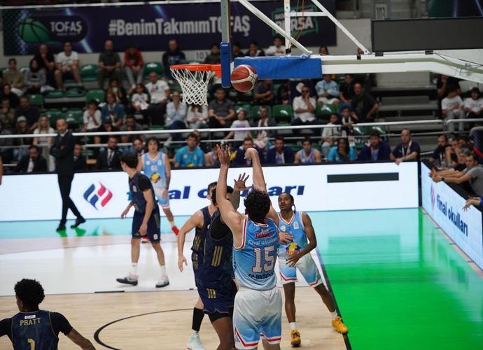 Finalspor 18 sayıdan döndü Fenerbahçe'yi mağlup etti