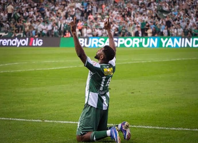 Bursaspor'un yıldızı Kelechi Iheanacho durdurulamıyor: 7 haftada 9 gol