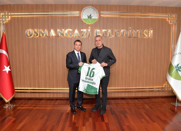 Erkan Aydın’dan İbrahim Hacıosmanoğlu’na Bursaspor forması
