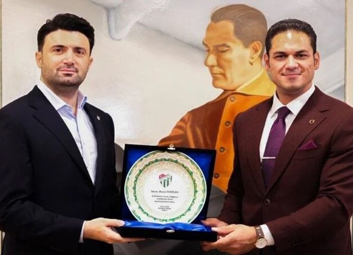 Bursaspor'un 'Yanındayım' kampanyasına Özdilek'ten destek