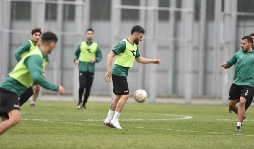 Bursaspor'da hazırlıklar sürüyor