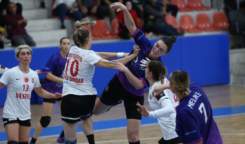 Poyrazın Kızları Konyaaltı Belediyespor'u konuk edecek