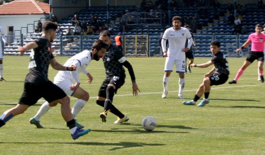 Karacabey Belediyespor Afyon'u tek golle geçti