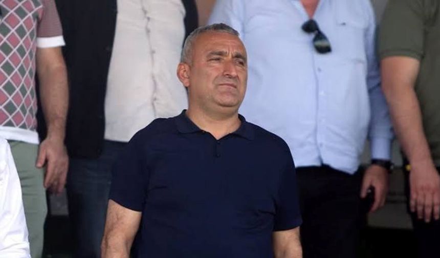 Ekrem Senal Karacabey Belediyespor'la devam ediyor