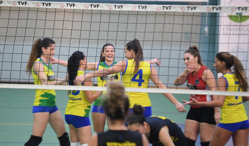 Türkiye Veteran Voleybol Turnuvası başladı