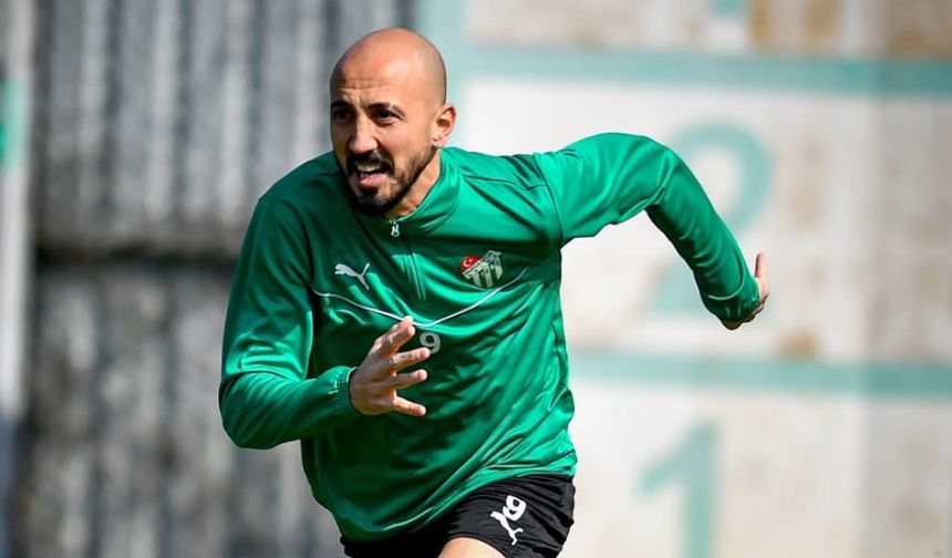 Ahmet İlhan Özek Kırşehir FSK maçında yok!