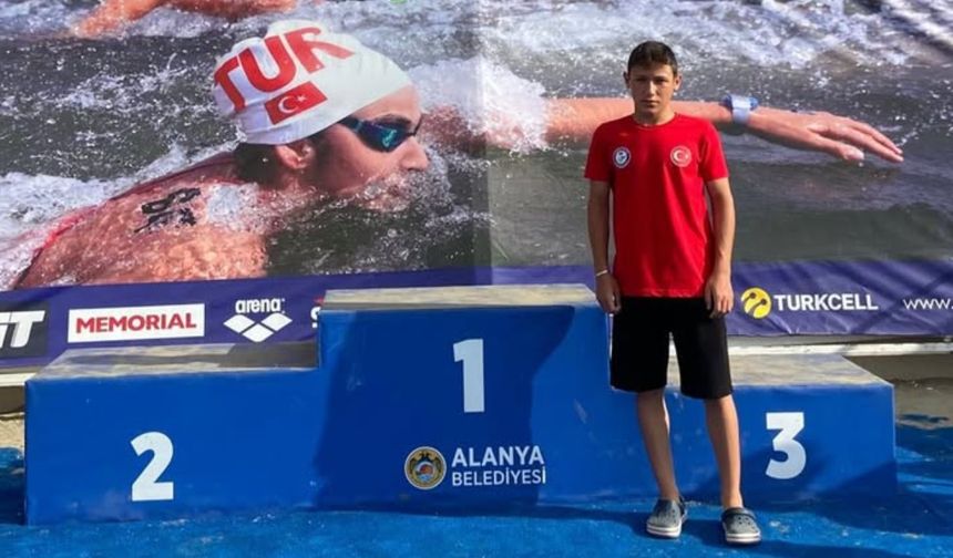 Emir Aybey açık su şampiyonasında milli takıma seçildi