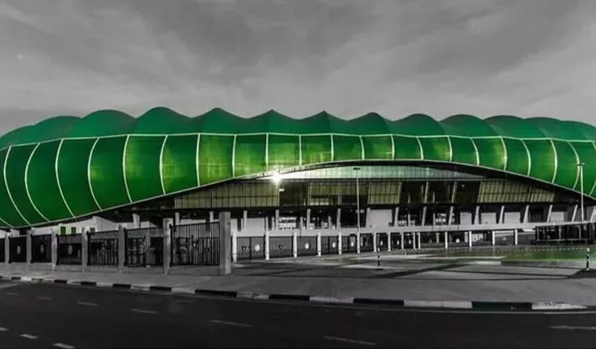 Timsah Arena çevresine gelir getirecek dükkanlar yapılıyor