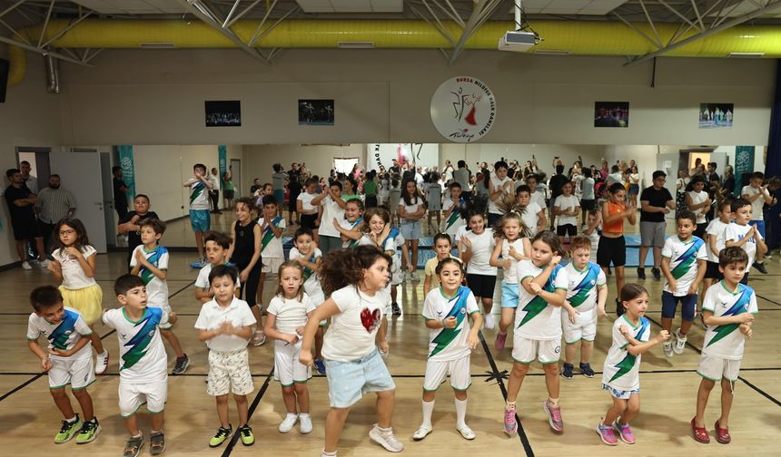 Nilüfer’de Tam Gün Spor Etkinlikleri coşkulu törenle sona erdi