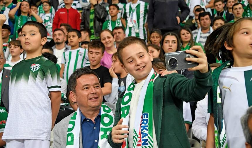 Erkan Aydın: “Her zaman seninleyiz Bursaspor”