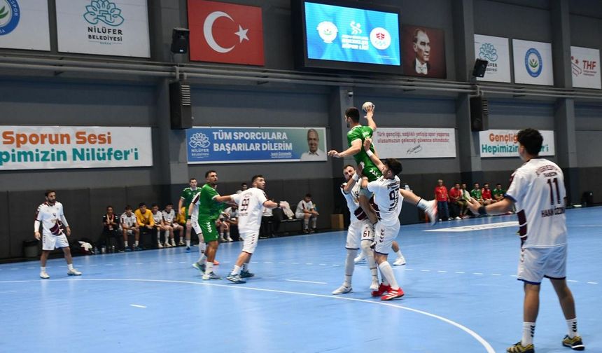 Nilüfer Belediyespor hentbolda Trabzon’u devirdi