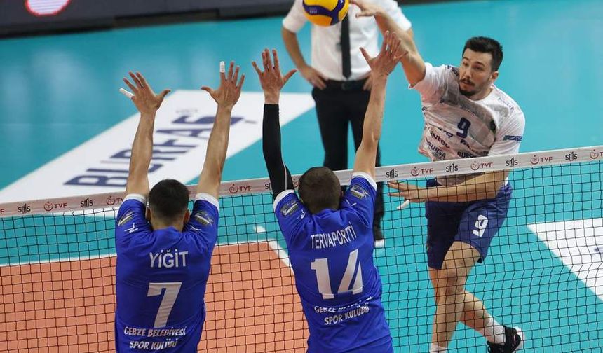 Bursa Büyükşehir sezona 3-0'lık yenilgiyle başladı