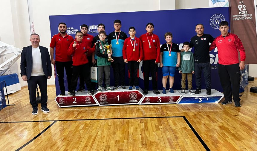 Yıldırım'da Cumhuriyet kupasında şampiyon Yıldırım