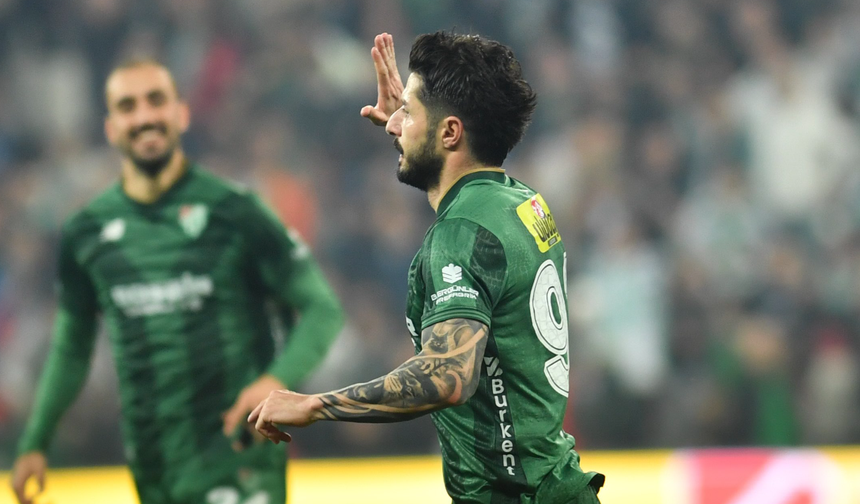 Bursaspor'da iç transfer: Barış Gök ile yola devam