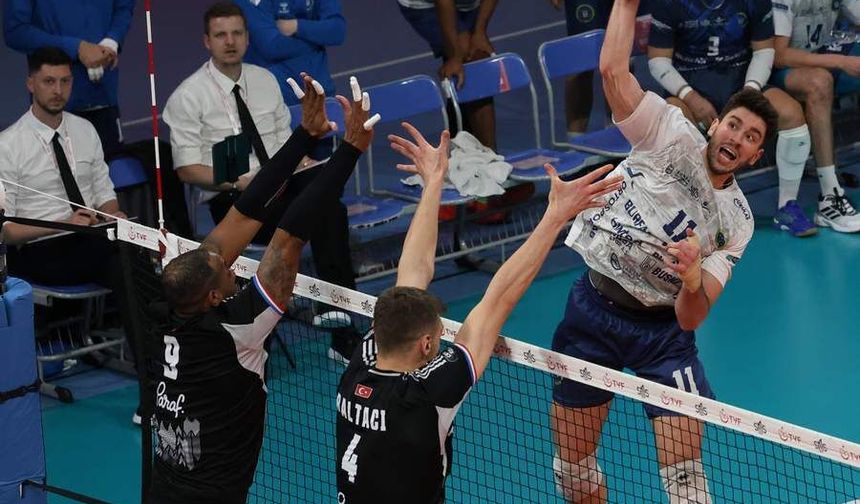 Bursa Büyükşehir Belediyespor evinde Halkbank’a yenildi