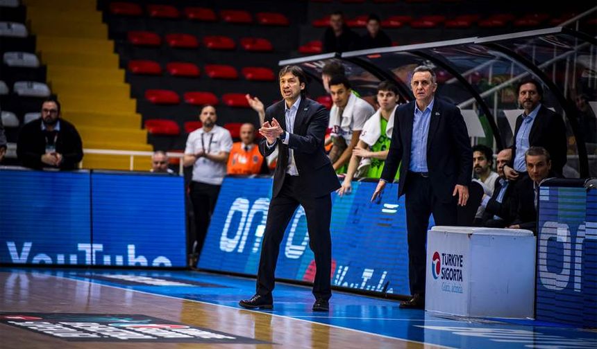 TOFAŞ’ta Murat Yılmaz oyuncularını kutladı