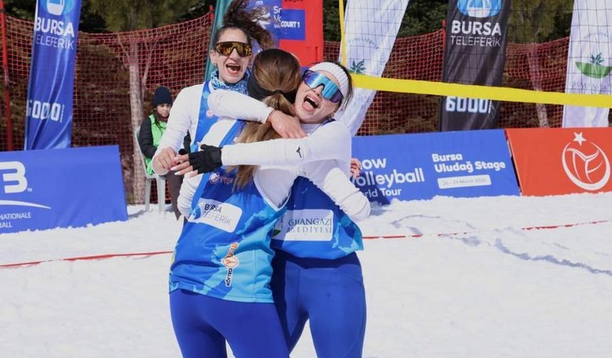 Uludağ’da kar voleybolu dünya turu başladı