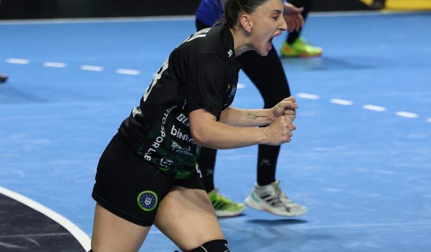 Poyrazın Kızları Finalde! Kupa için geri sayım başladı