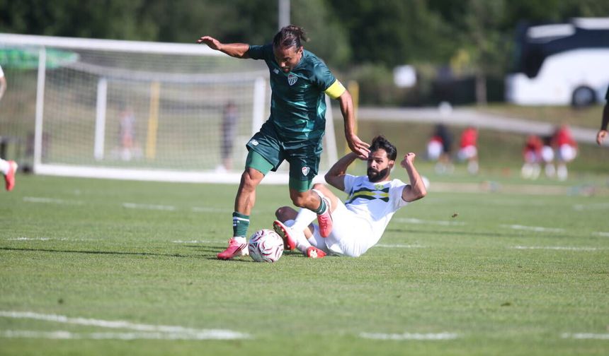 Topuk Yaylası’nda Timsah şov: Bursaspor, Esenler Erokspor’u 2-0 mağlup etti