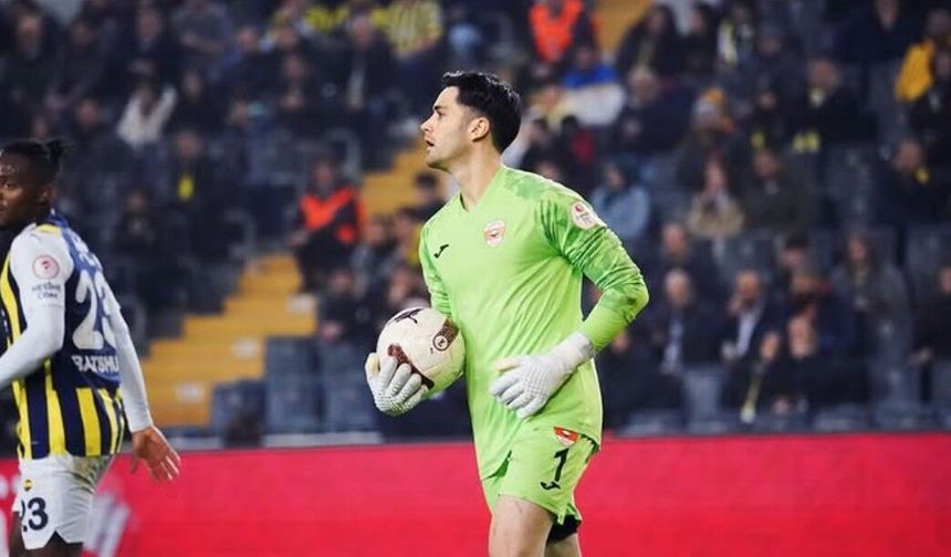 Bursaspor kaleci Ahmet Said Kıvanç'ı renklerine bağladı