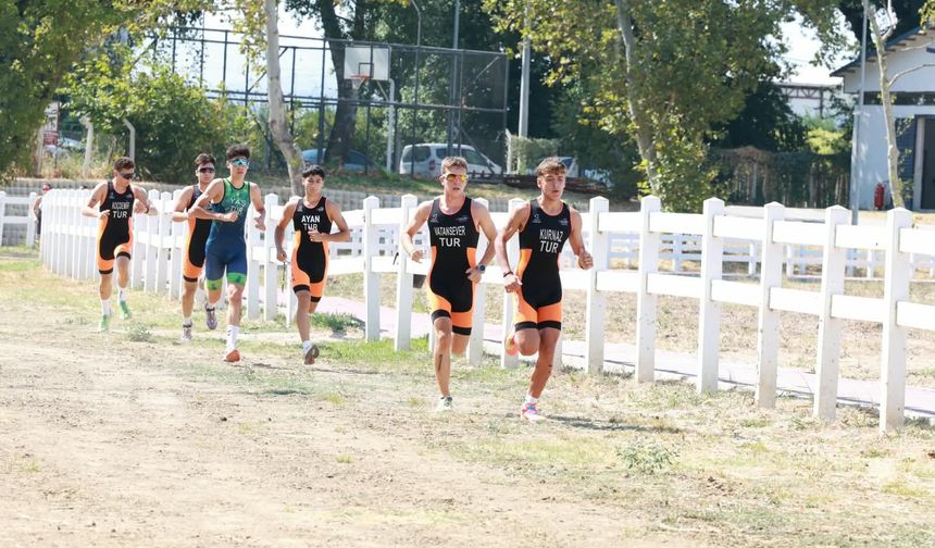 Osmangazi'de duatlon heyecanı: Gençler parkurda ter döktü