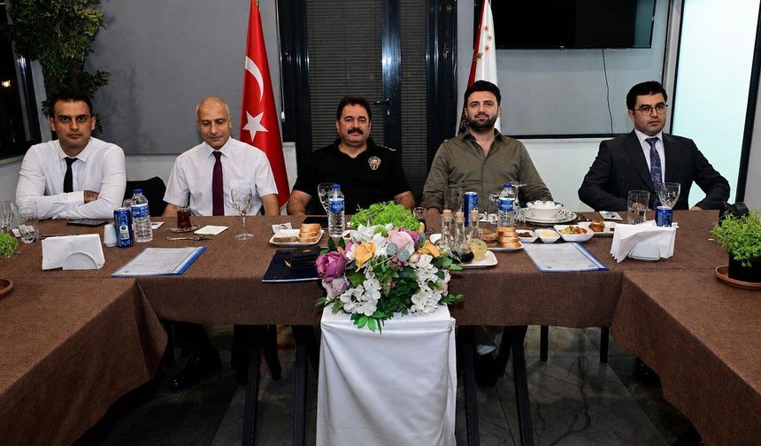 Bursaspor yönetimi ve taraftarı Emniyet'le buluştu